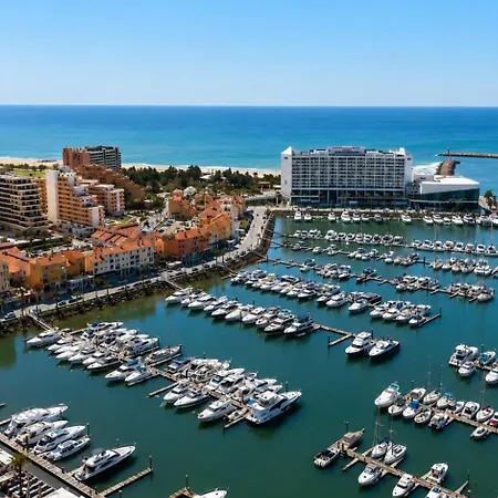 Διαμέρισμα Walk To Marina & - Renovated - Parking *